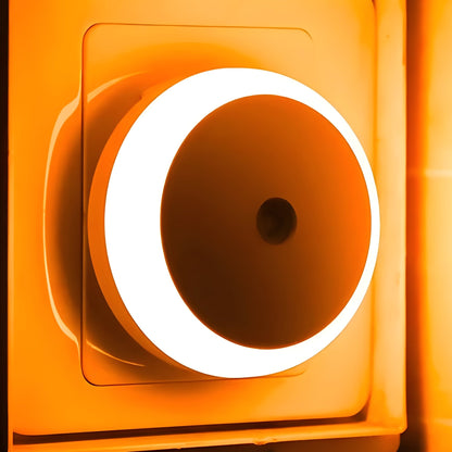 GlowBee - Plug - in LED Night Light - VeleHome™