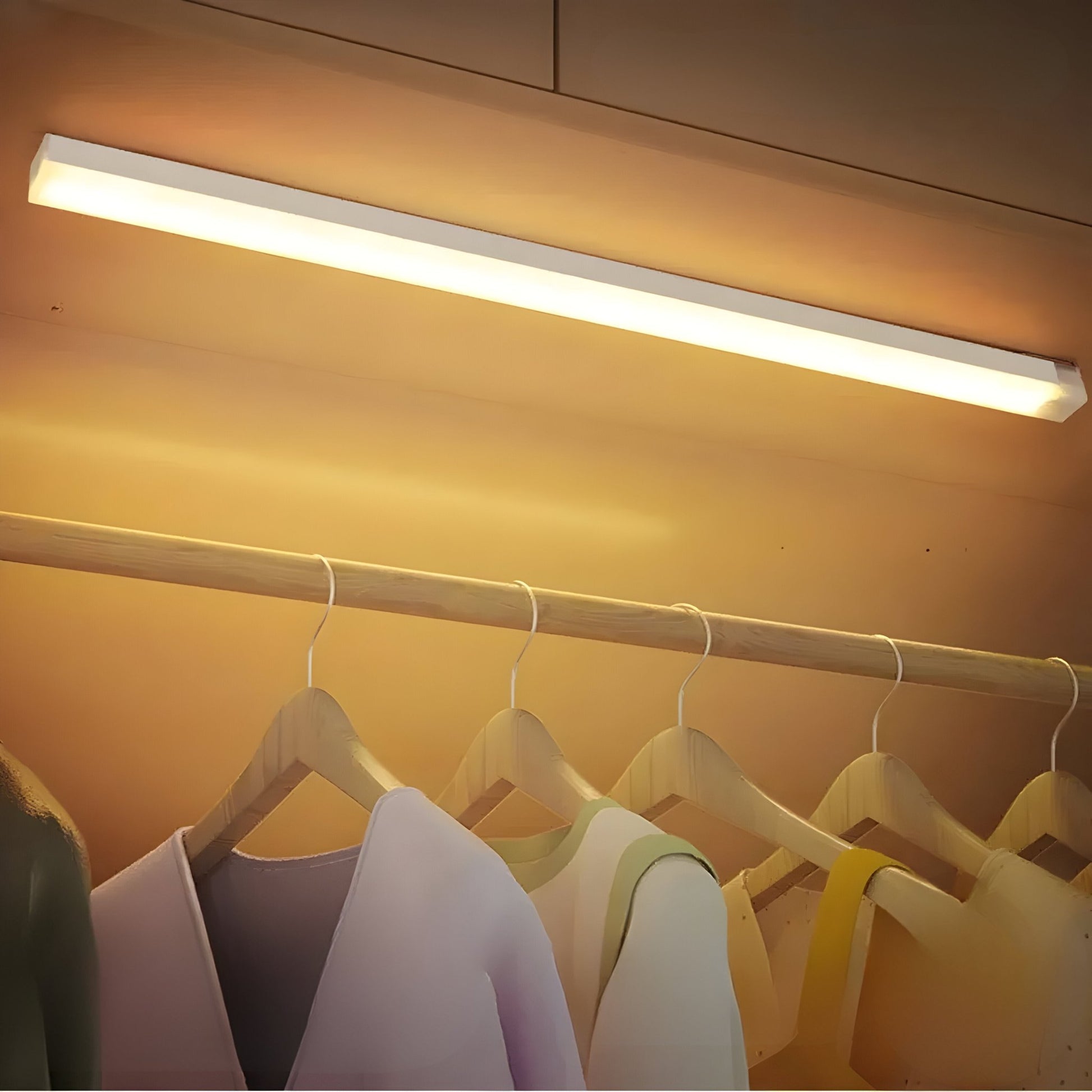 UnderGlow - Under Cabinet Motion Sensor LED Light - VeleHome™